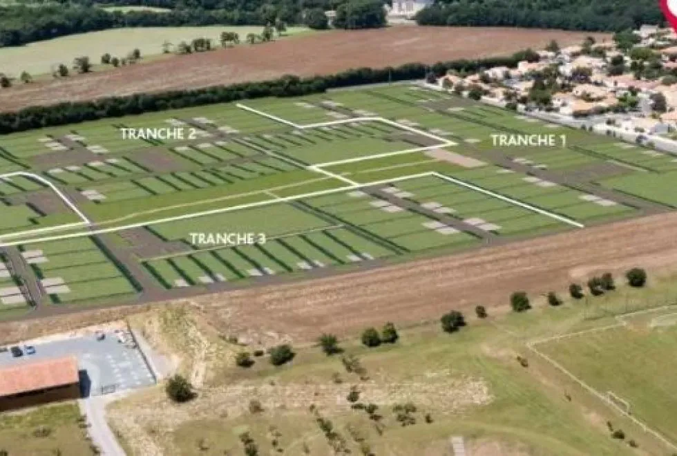 Image Terrain à bâtir de 276 m2 au prix de 123000 € à LA JARNE.
